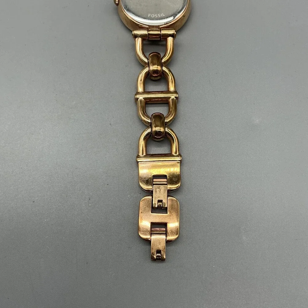 Fossil Womens Watch 28mm Silver Dial Gold Tone Bracelet 50M New Battery 7.5